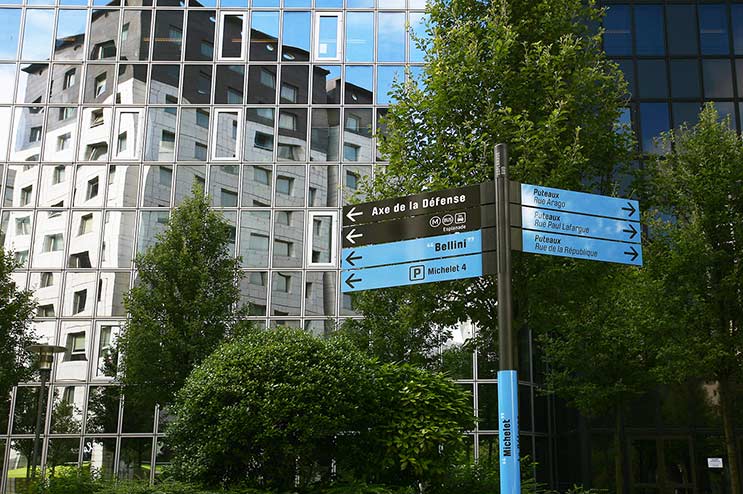 Pedestrian Signage In La Defense In Paris Girod Group