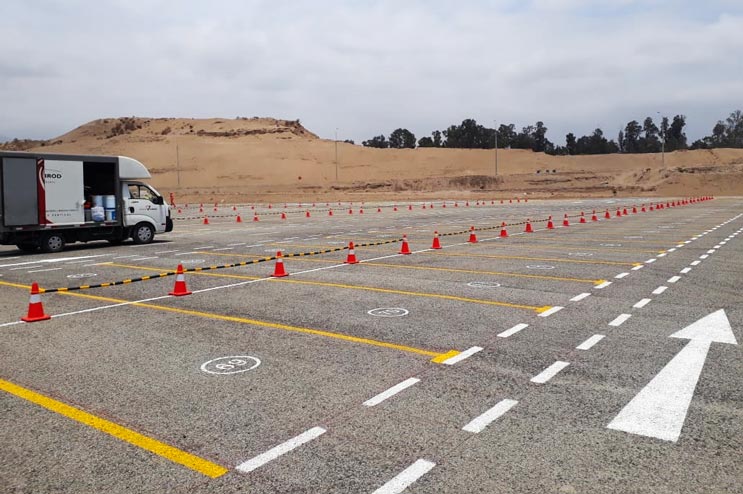 marquage au sol des parking pour les jeux panamaricain à Lima